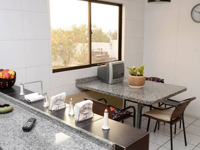 Hermosa Casa Cond Arboretum 3500m2 6 Dorm 5 Baños Piscina